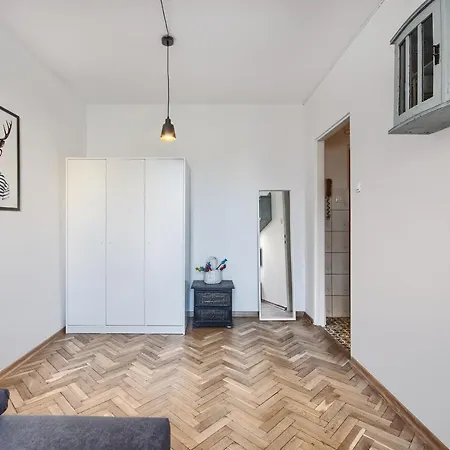 Studio Modesto - Acco Rent Apartment